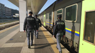 Ancona - Più agenti a bordo treno, 109 persone controllate in un giorno dalla Polfer
